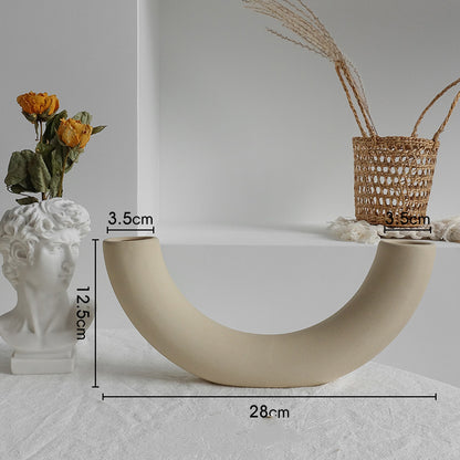 Vase en céramique design minimaliste