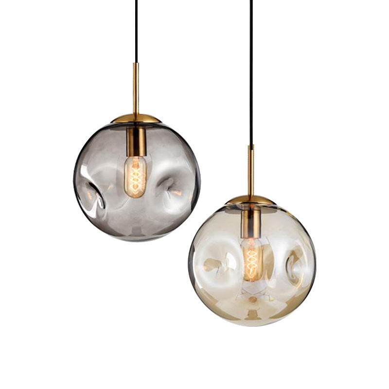 Lustre en verre design avec structure en fer